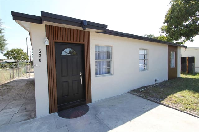 530 NW 10th Avenue, sold in Cherry Hills, Boynton Beach, FL