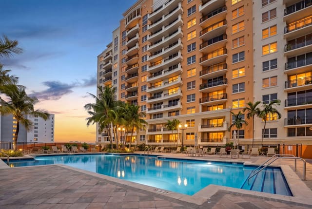 3232 Coral Way 1601, Miami, FL 33145