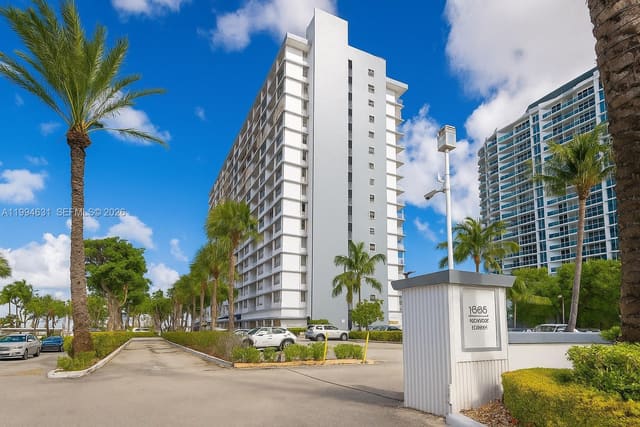 1865 79th St Causeway 15F, Kennedy House, North Bay Village, FL