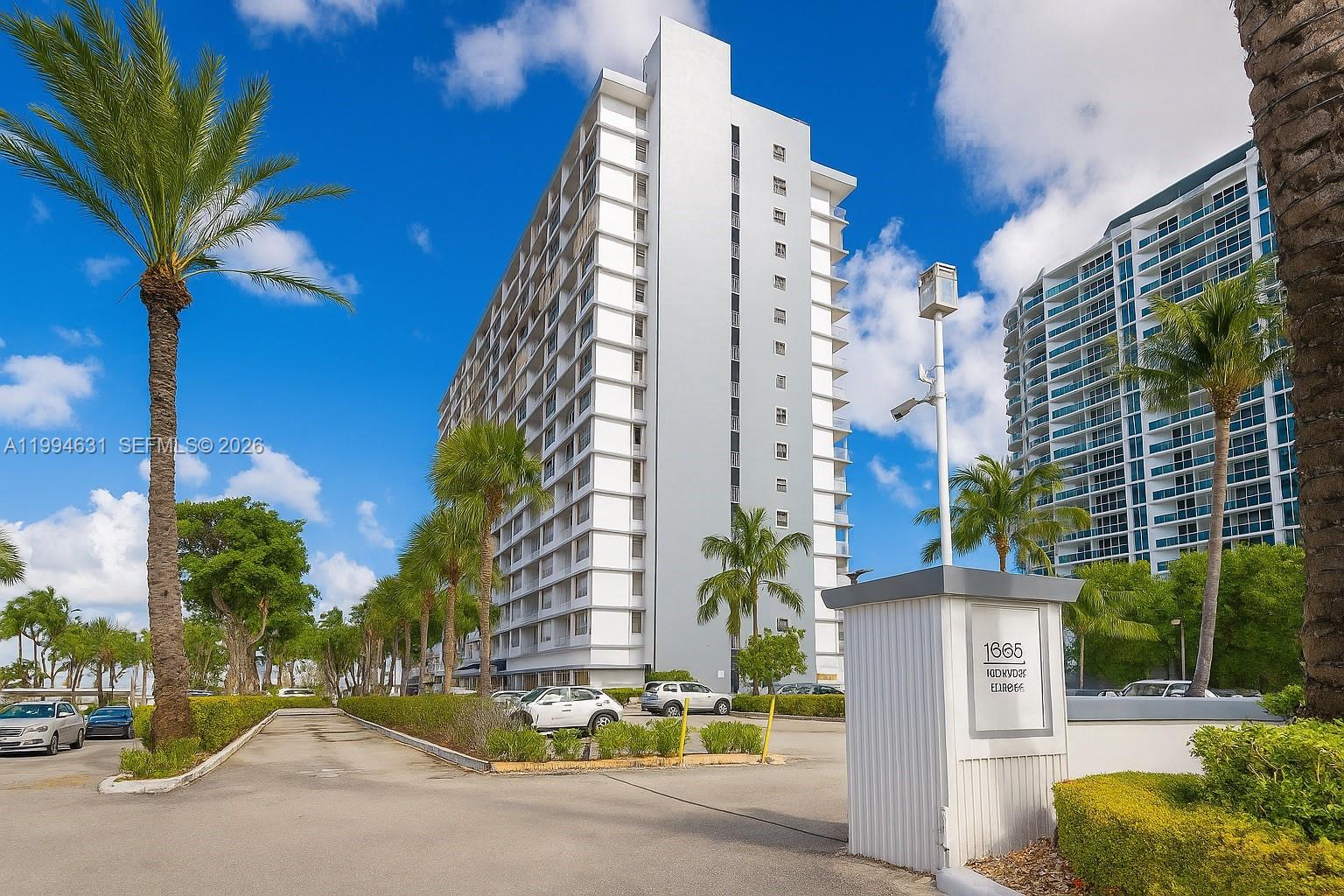 1865 79th St Causeway 15F, North Bay Village, FL 33141, North Bay Village