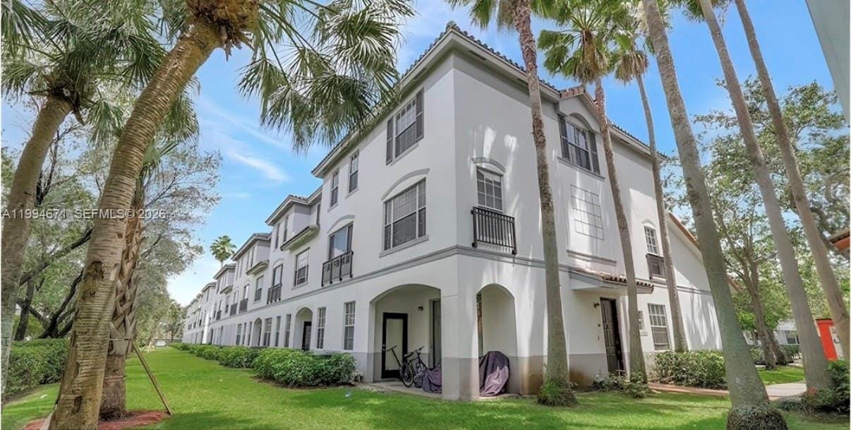 705 SW 148th Avenue 202, Sunrise, FL 33325 photo 2