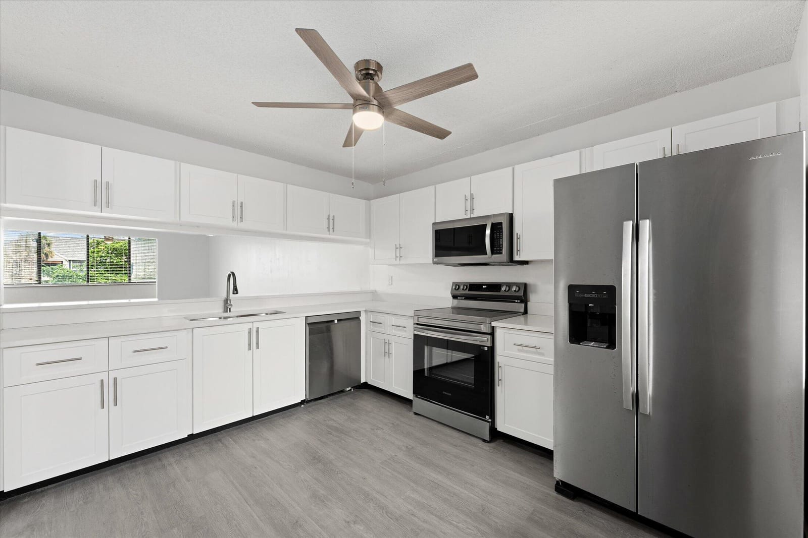 8040 Hampton Boulevard 306, North Lauderdale, FL 33068