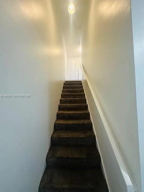 9351 Fontainebleau Boulevard B409, Miami, FL 33172 photo 4