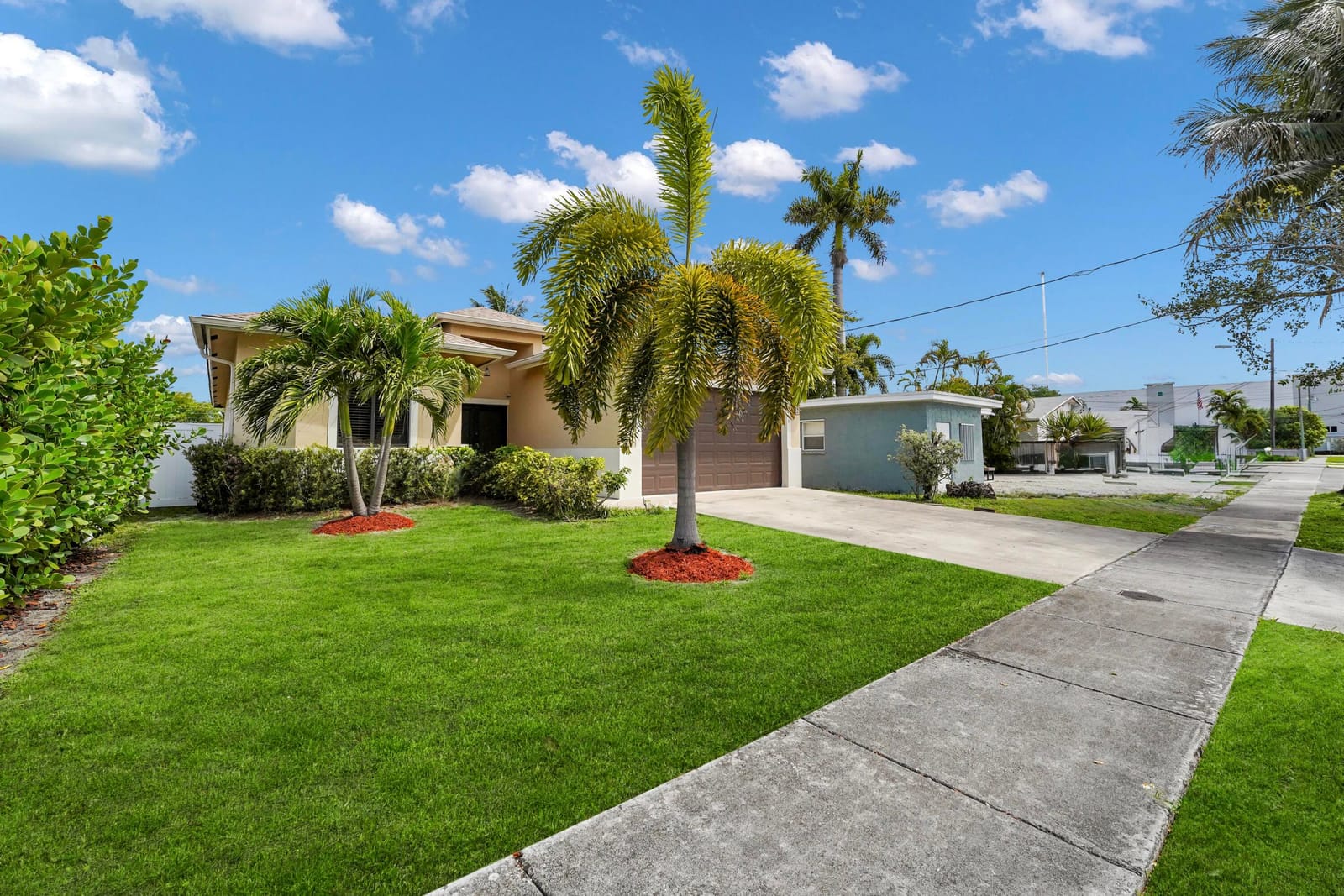 4105 SW 23rd Street, West Park, FL 33023 photo 4