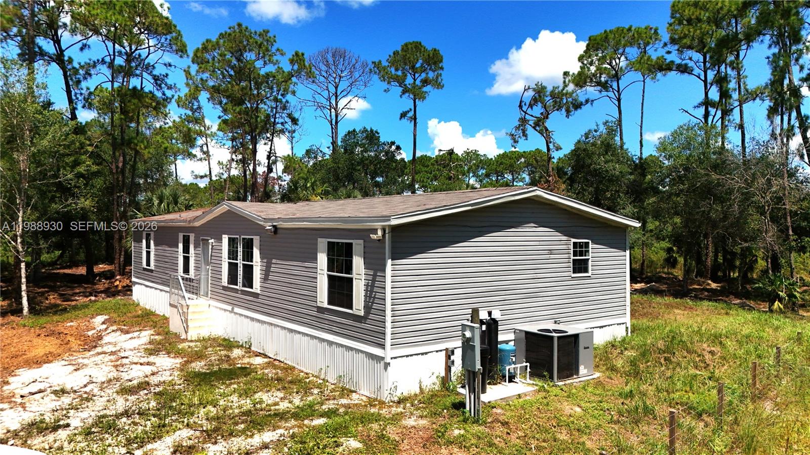 881 Woodland Boulevard, Clewiston, FL 33440, Clewiston