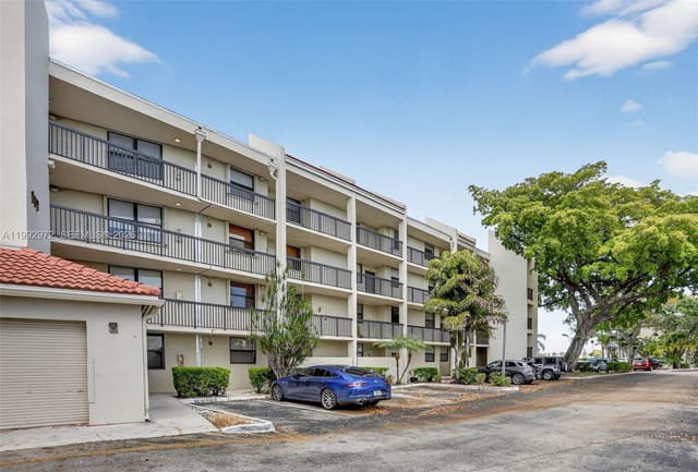 117 Lake Emerald Drive 409, sold in Lake Emerald Condominium, Oakland Park, FL