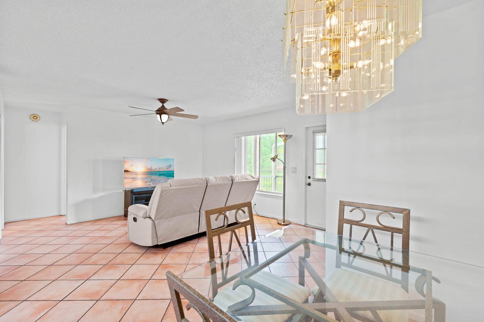 322 Knotty Pine Circle D2, Greenacres, FL 33463 photo 10