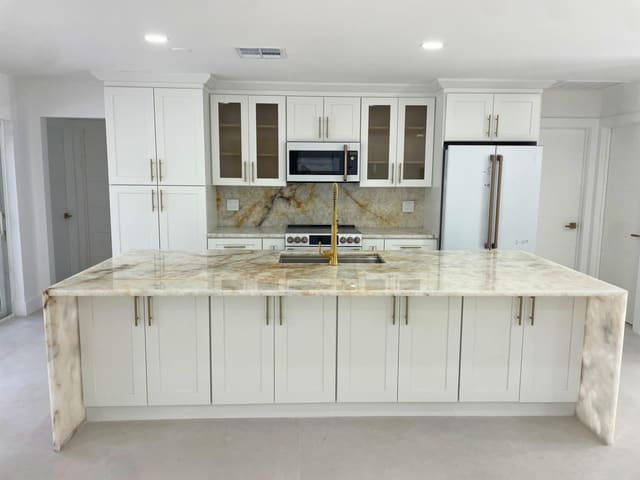 359 Country Club Drive, sold in Tequesta, Tequesta, FL
