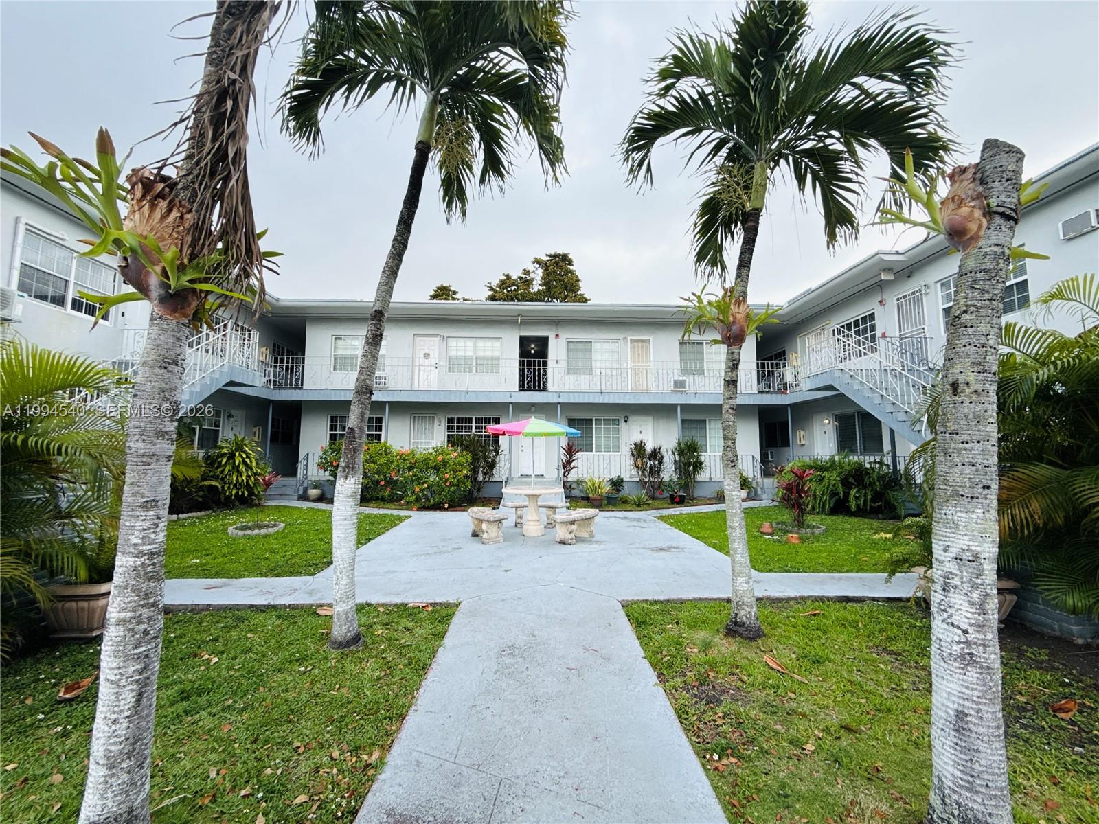 555 SW 16th Avenue 11, Miami, FL 33135, Miami