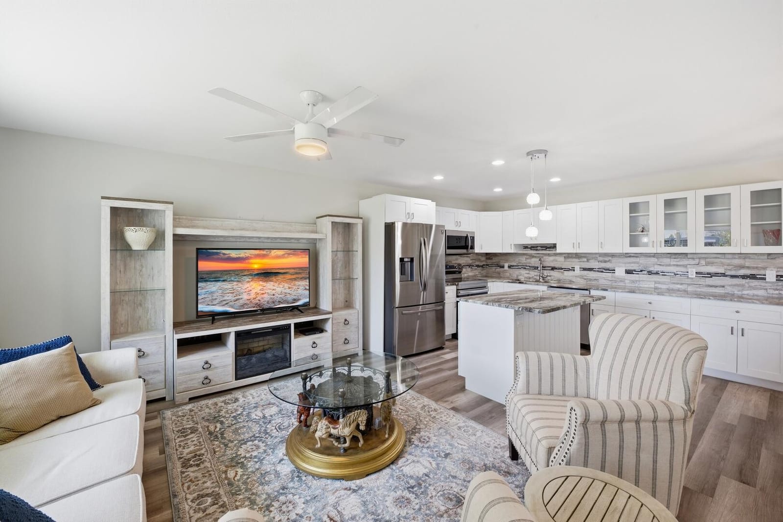 135 Waterford Way — photo 3