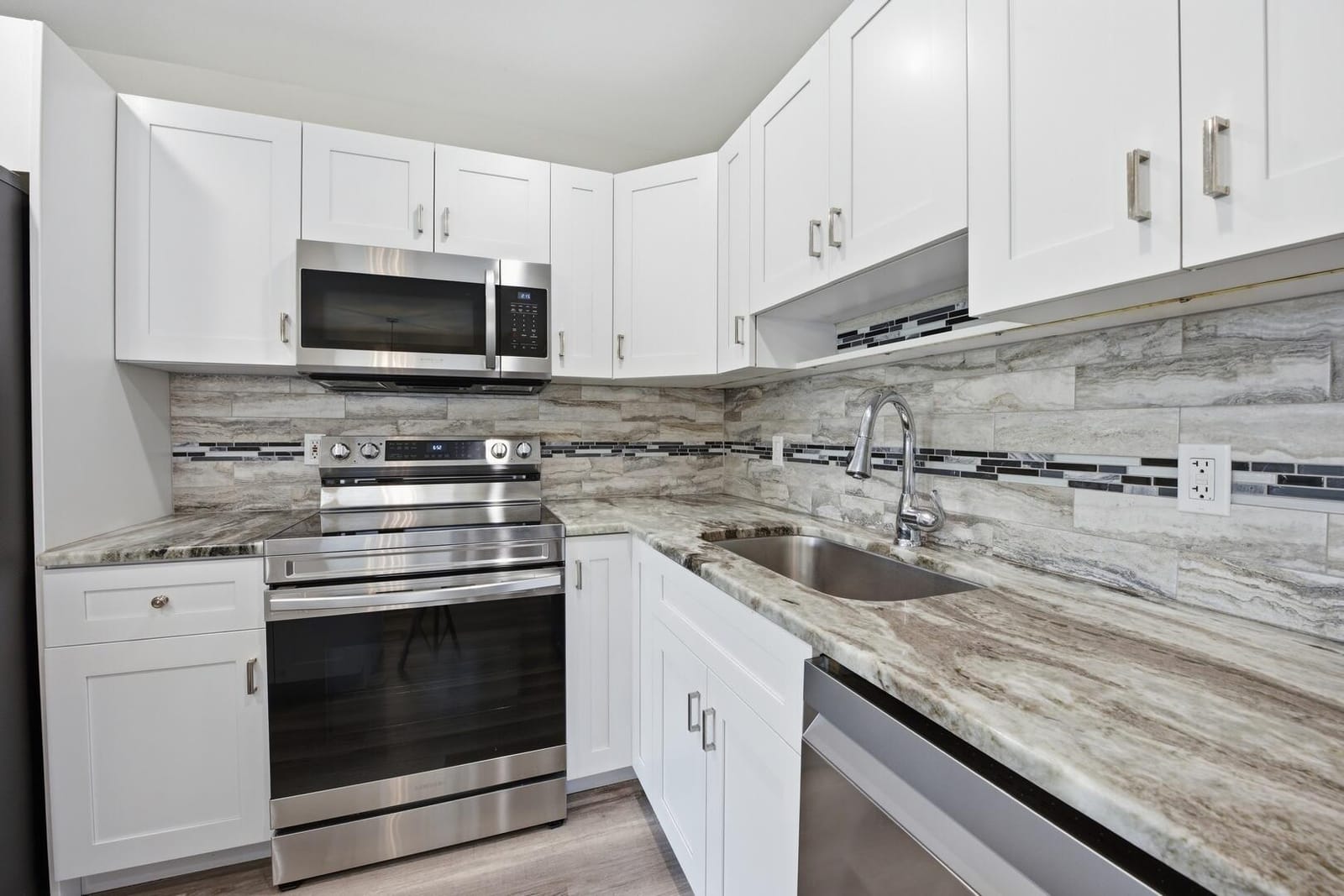 135 Waterford Way — photo 7