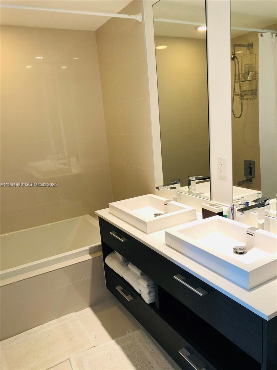 45 SW 9th Street 2004, Miami, FL 33130 photo 14