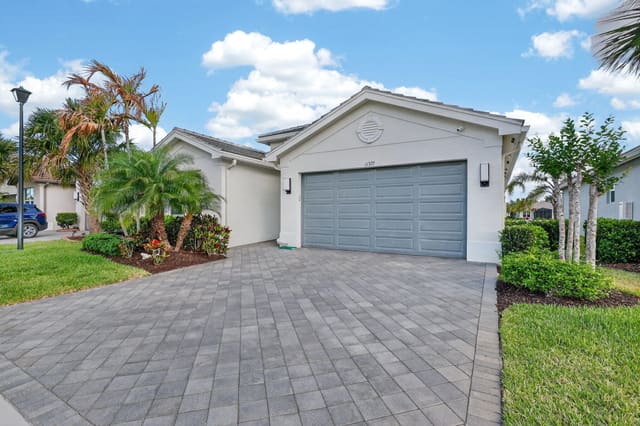 11377 SW Willow Lane, sold in Riverland Parcel A - Plat Twelve, Port St Lucie, FL