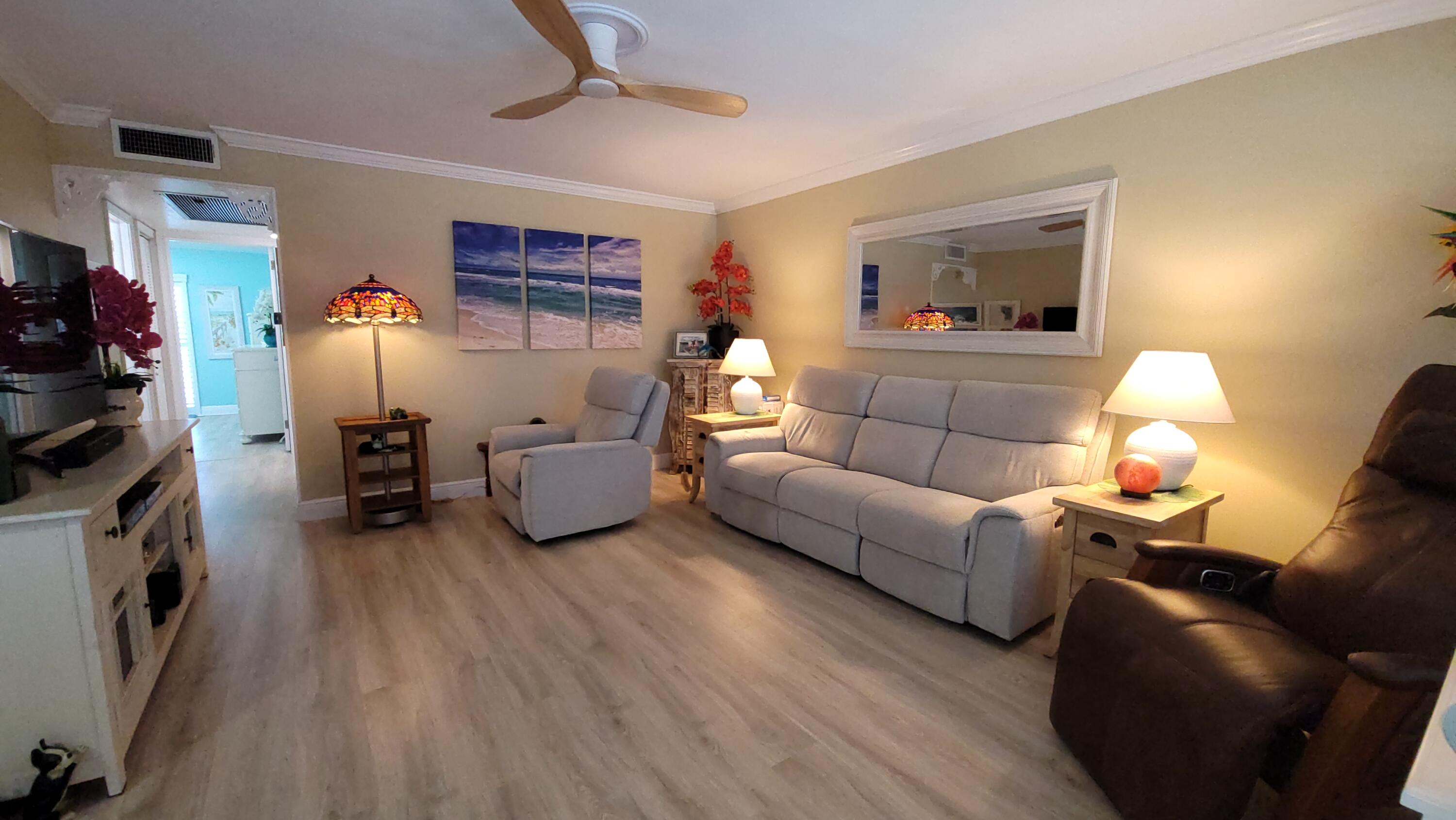 34 Somerset B — photo 11