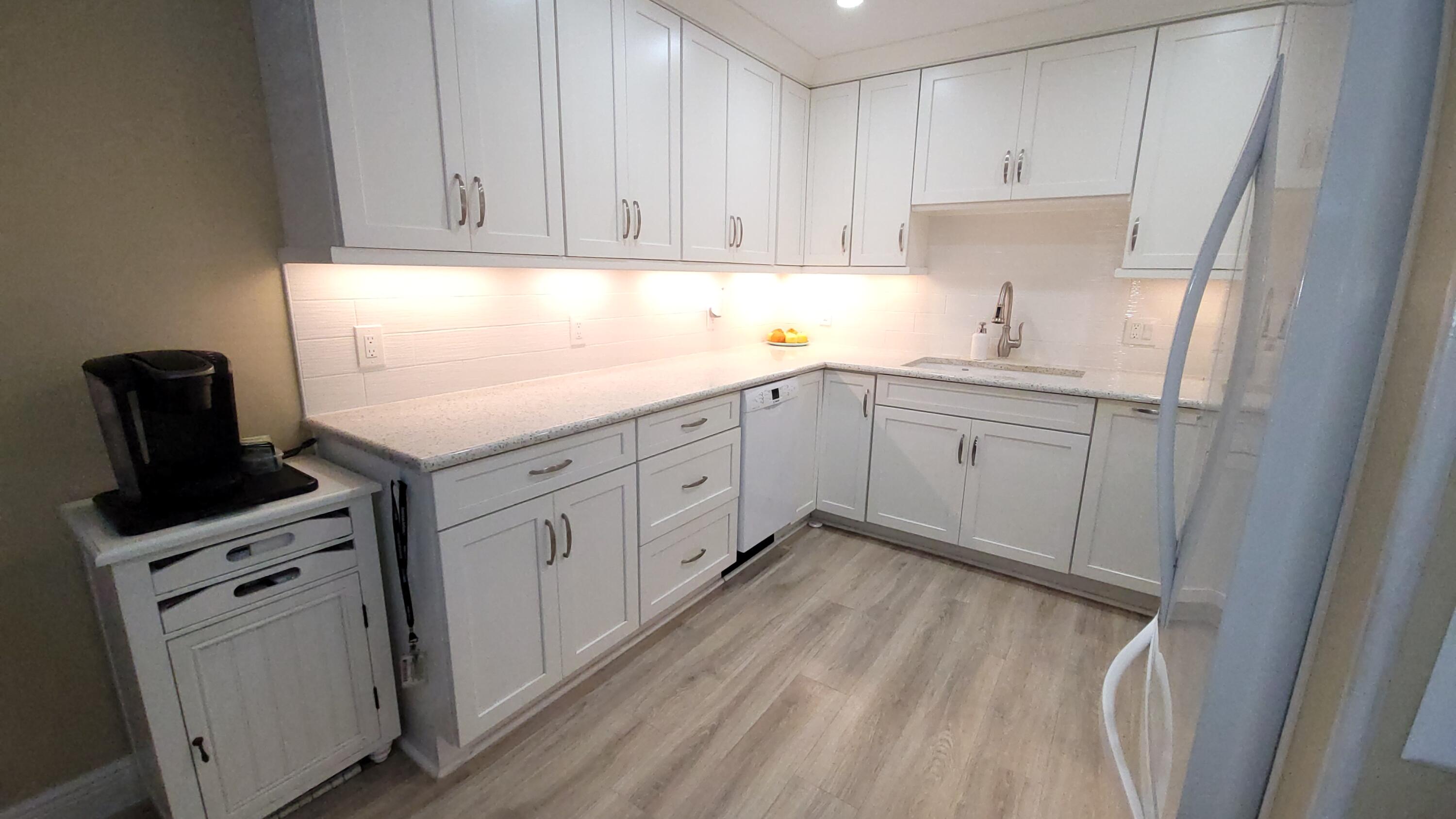 34 Somerset B — photo 5