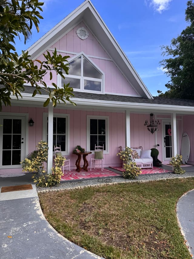 1256 Palmetto Road, Haverhill, FL 33417