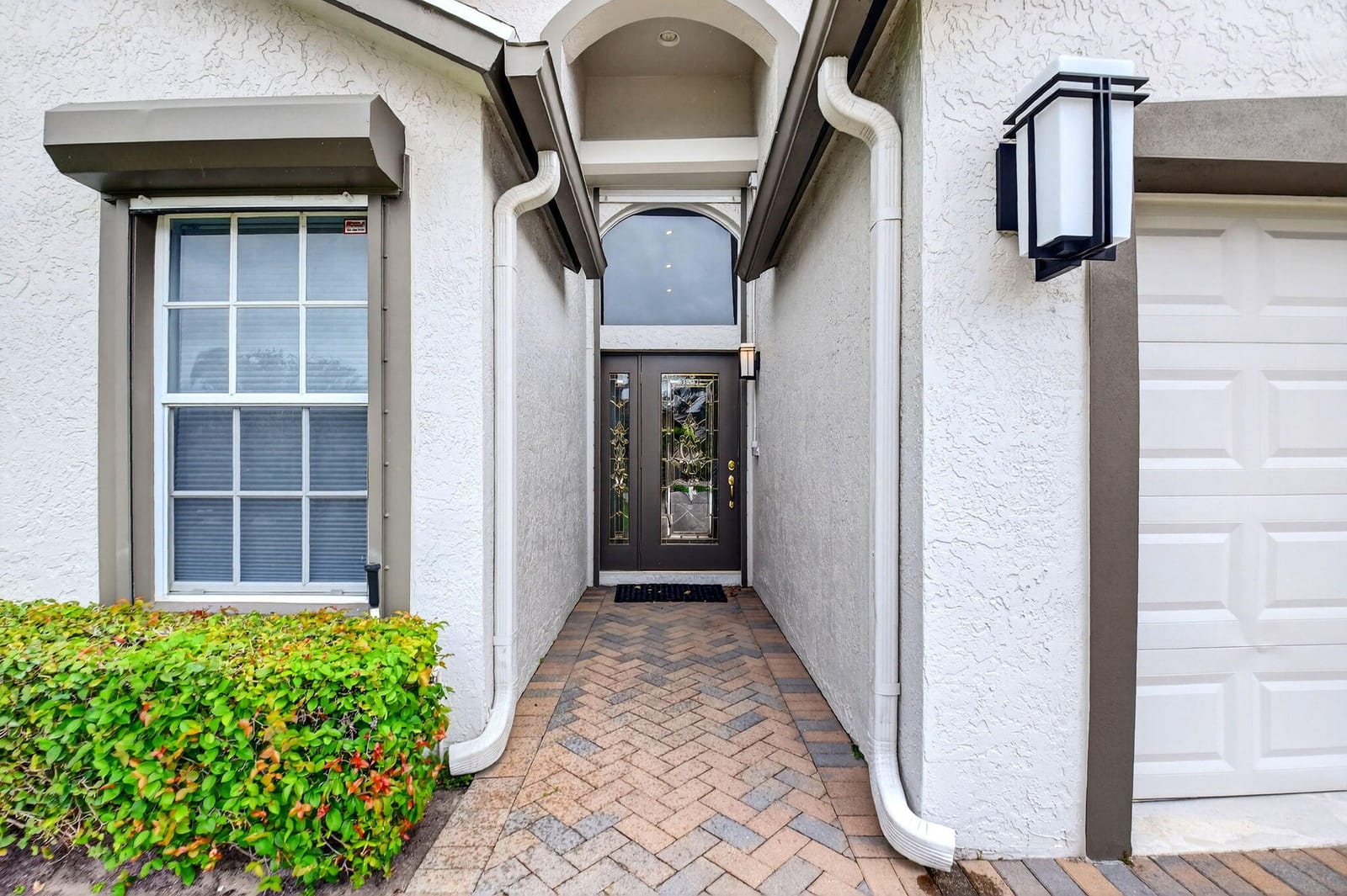 5067 Robino Circle, West Palm Beach, FL 33417 photo 2