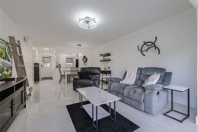 4701 NW 34th Street 502, Lauderdale Lakes, FL 33319