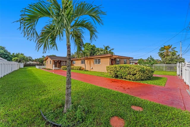8820 SW 27th Street, Miami, FL 33165