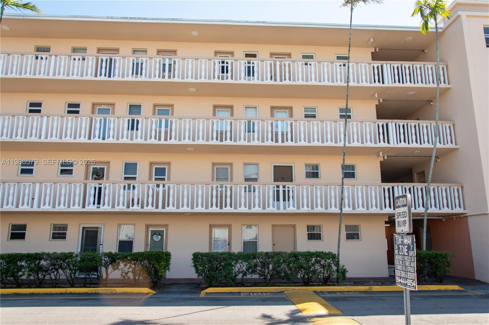 505 E Dania Beach Boulevard 4-2E — photo 2