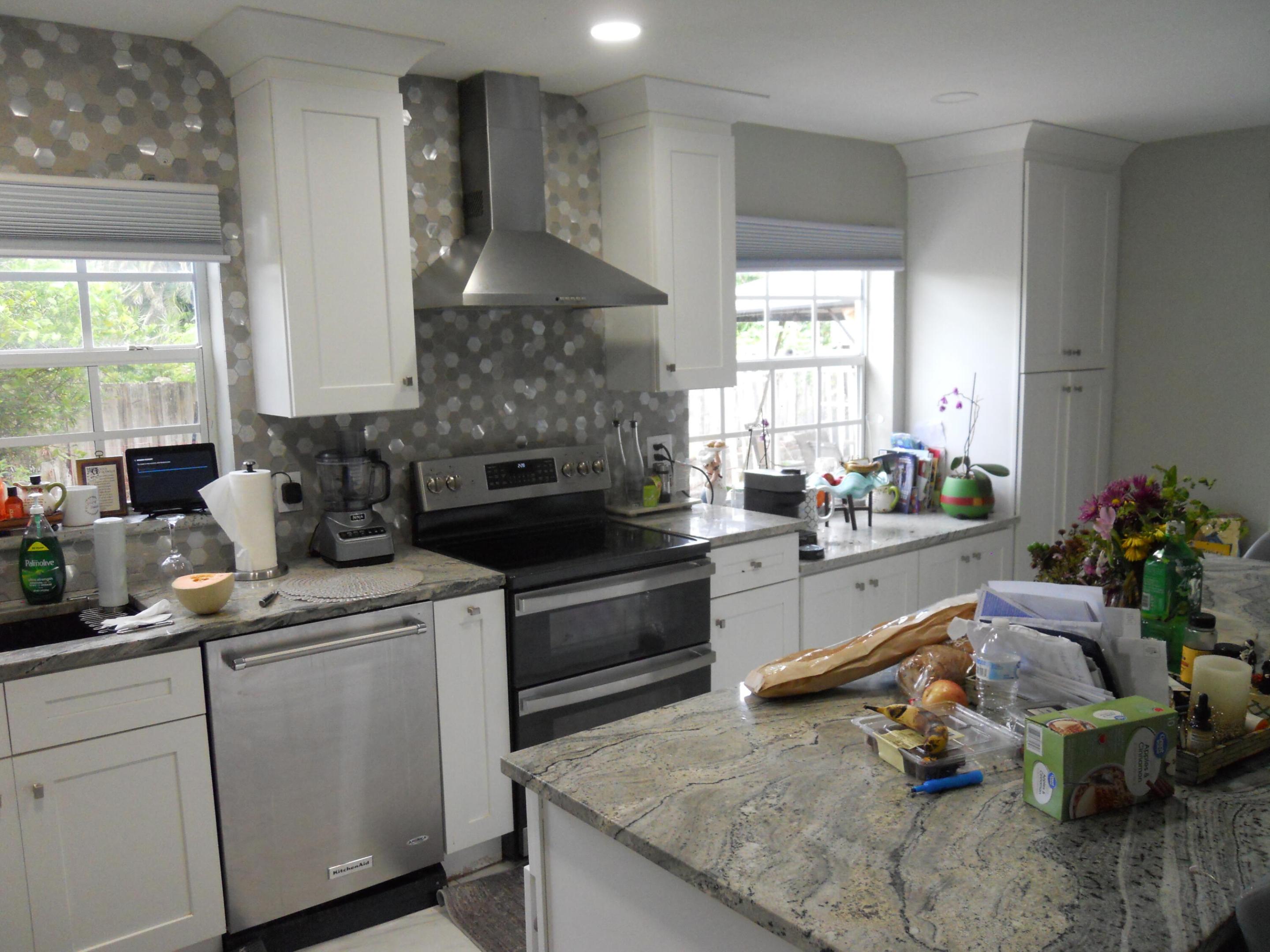 2755 NW 84th Avenue, Coral Springs, FL 33065