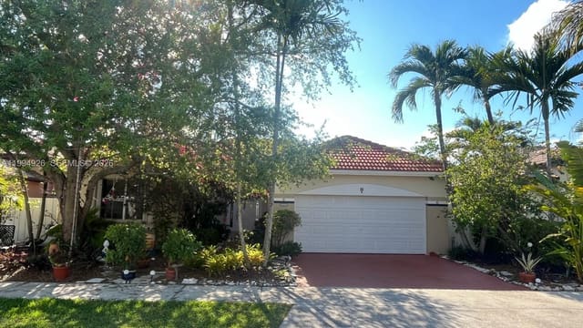 656 NW 129th Place, Miami, FL 33182