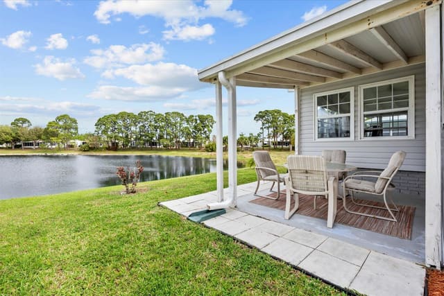 3018 Saltbush Lane, Port St. Lucie, FL 34952