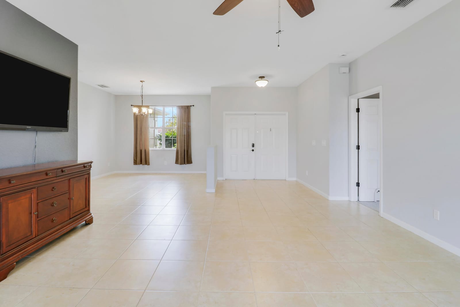825 SW Mccracken Avenue — photo 5
