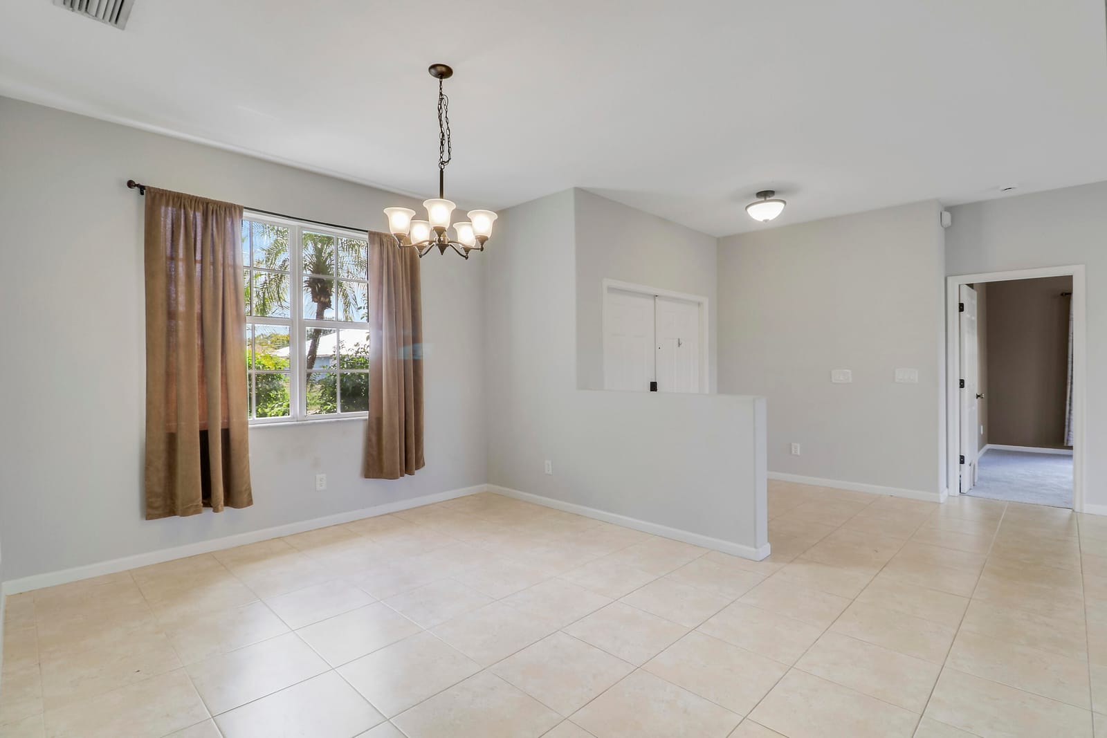 825 SW Mccracken Avenue — photo 6