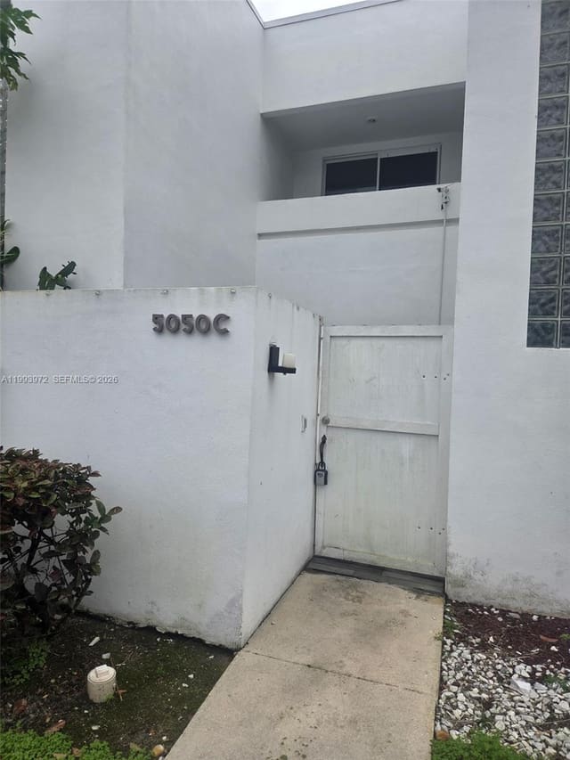 5050 Elmhurst Road C, sold in Park Place Townhomes, West Palm Beach, FL