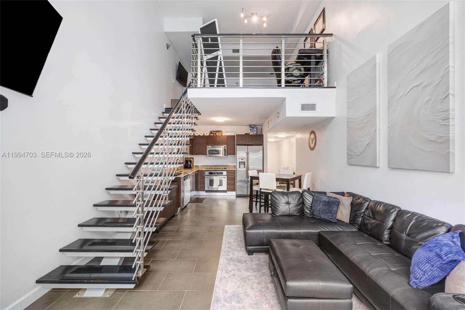 41 SE 5th Street 1306, Miami, FL 33131 photo 11
