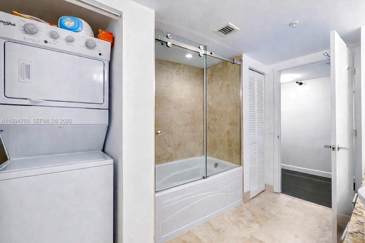 41 SE 5th Street 1306, Miami, FL 33131 photo 15