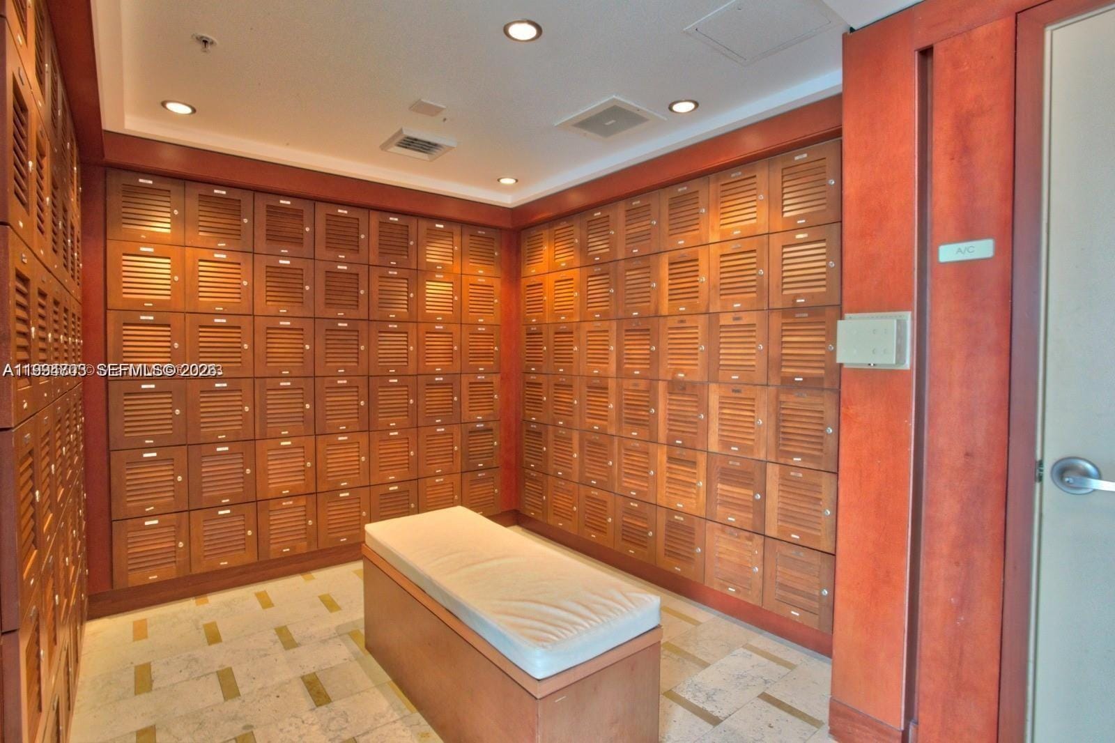 41 SE 5th Street 1306, Miami, FL 33131 photo 30
