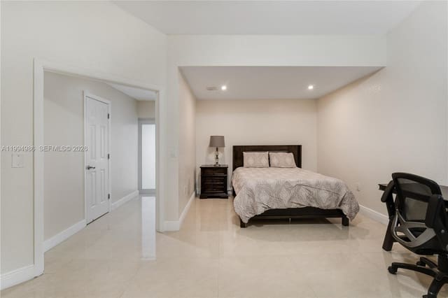 15250 SW 154th Terrace A, Miami, FL 33187