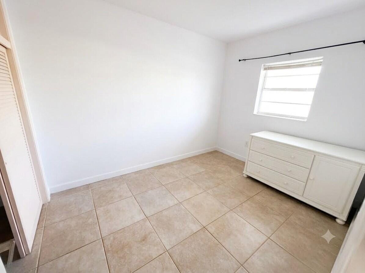 6560 Winfield Boulevard 102, Margate, FL 33063 photo 10