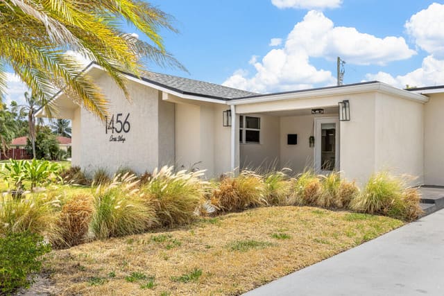 1456 Cross Way, sold in Roosevelt Estates, West Palm Beach, FL