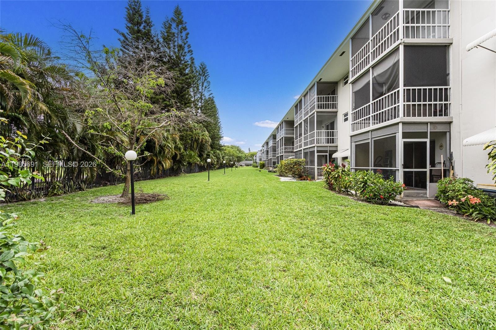 1000 Hillcrest Court 308 — photo 12