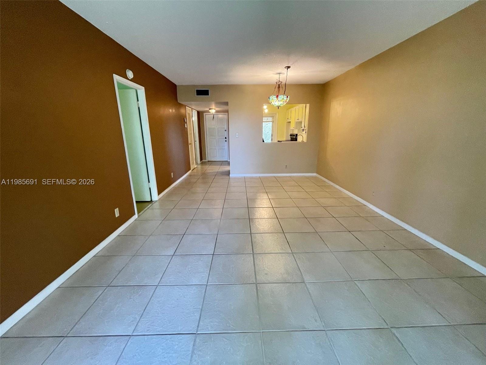 1000 Hillcrest Court 308 — photo 5