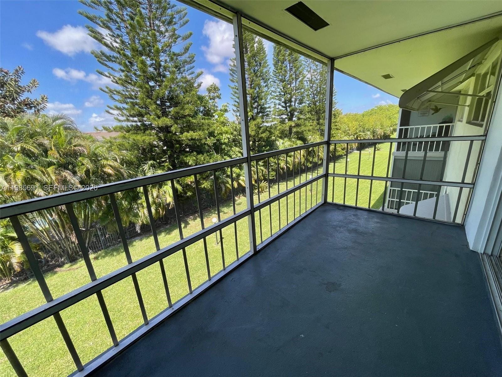 1000 Hillcrest Court 308 — photo 7