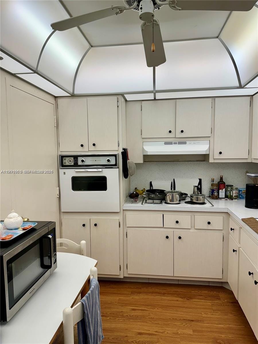 400 Kings Point Drive 609 — photo 8