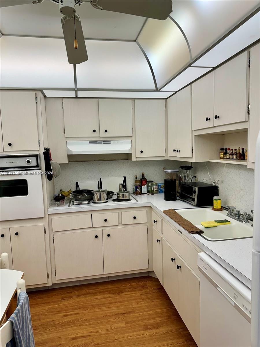 400 Kings Point Drive 609 — photo 9