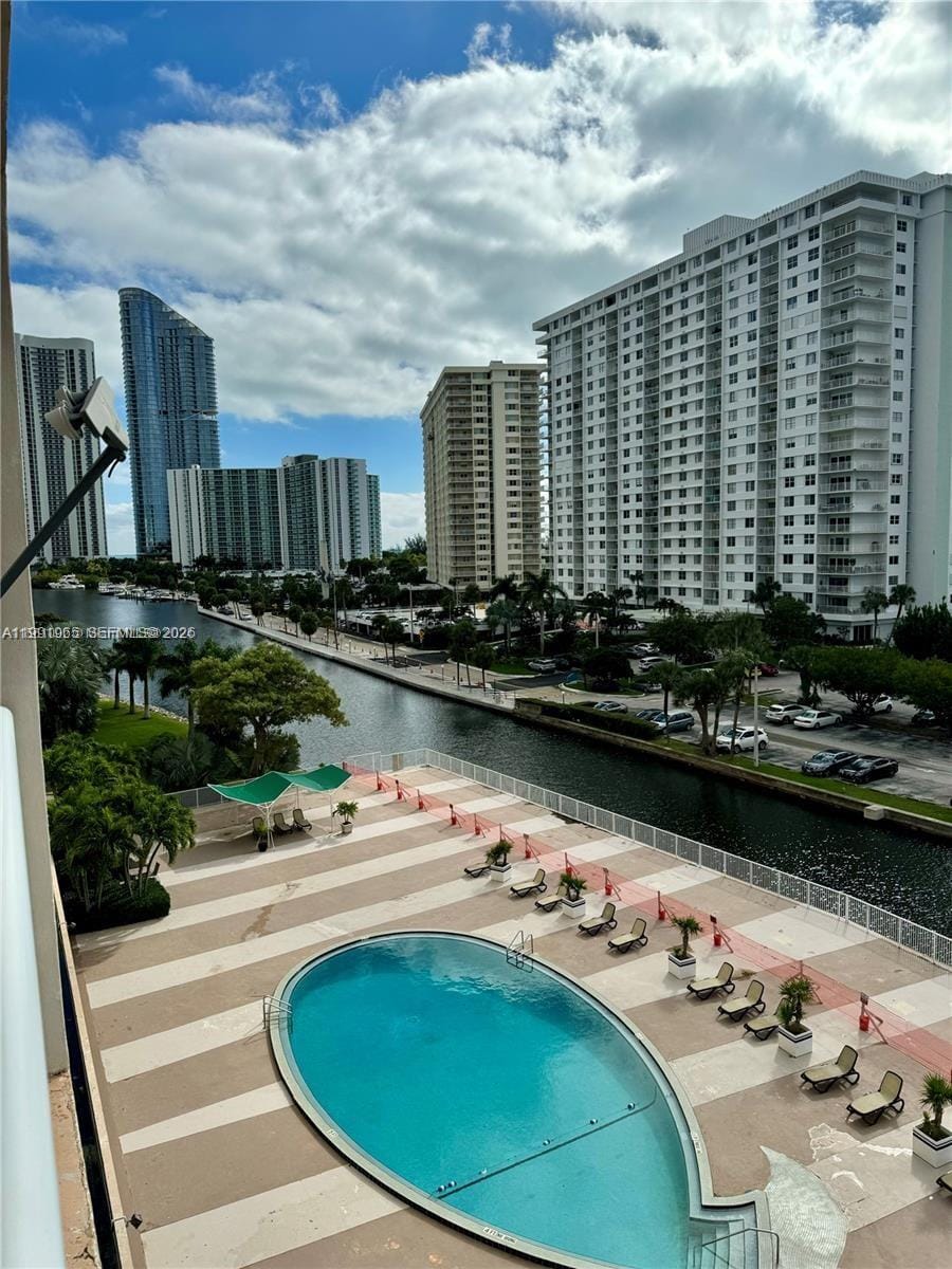 400 Kings Point Drive 609 — photo 12