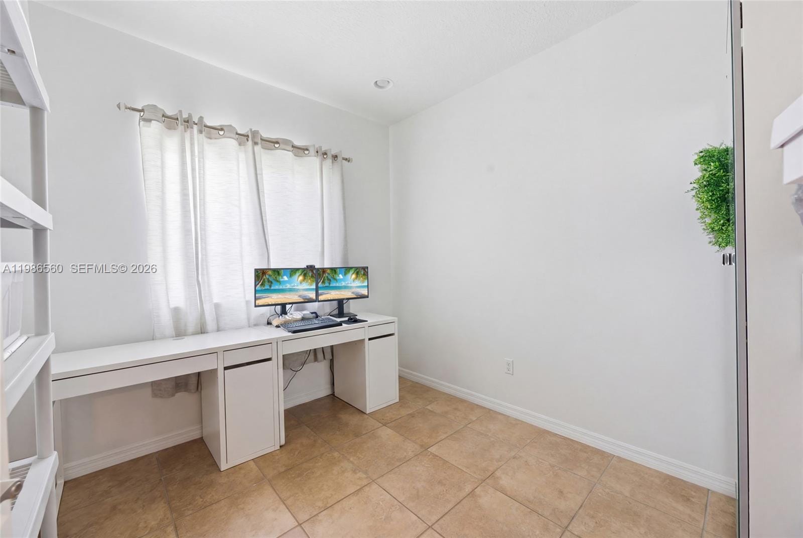 5918 Woodlands Boulevard, Tamarac, FL 33319 photo 2