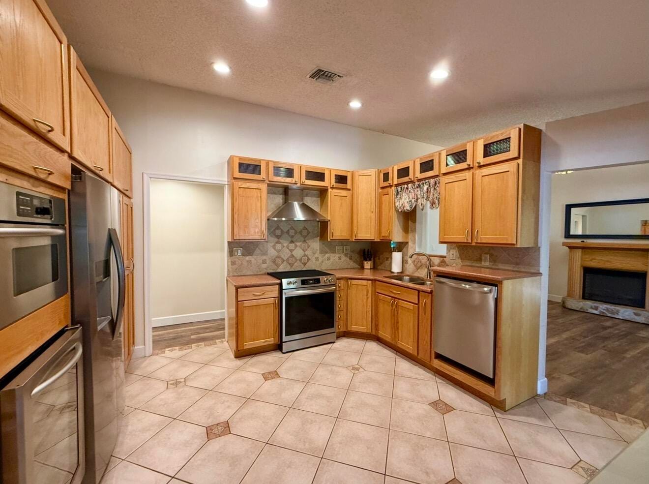 8438 NW 34th Manor, Sunrise, FL 33351 photo 16
