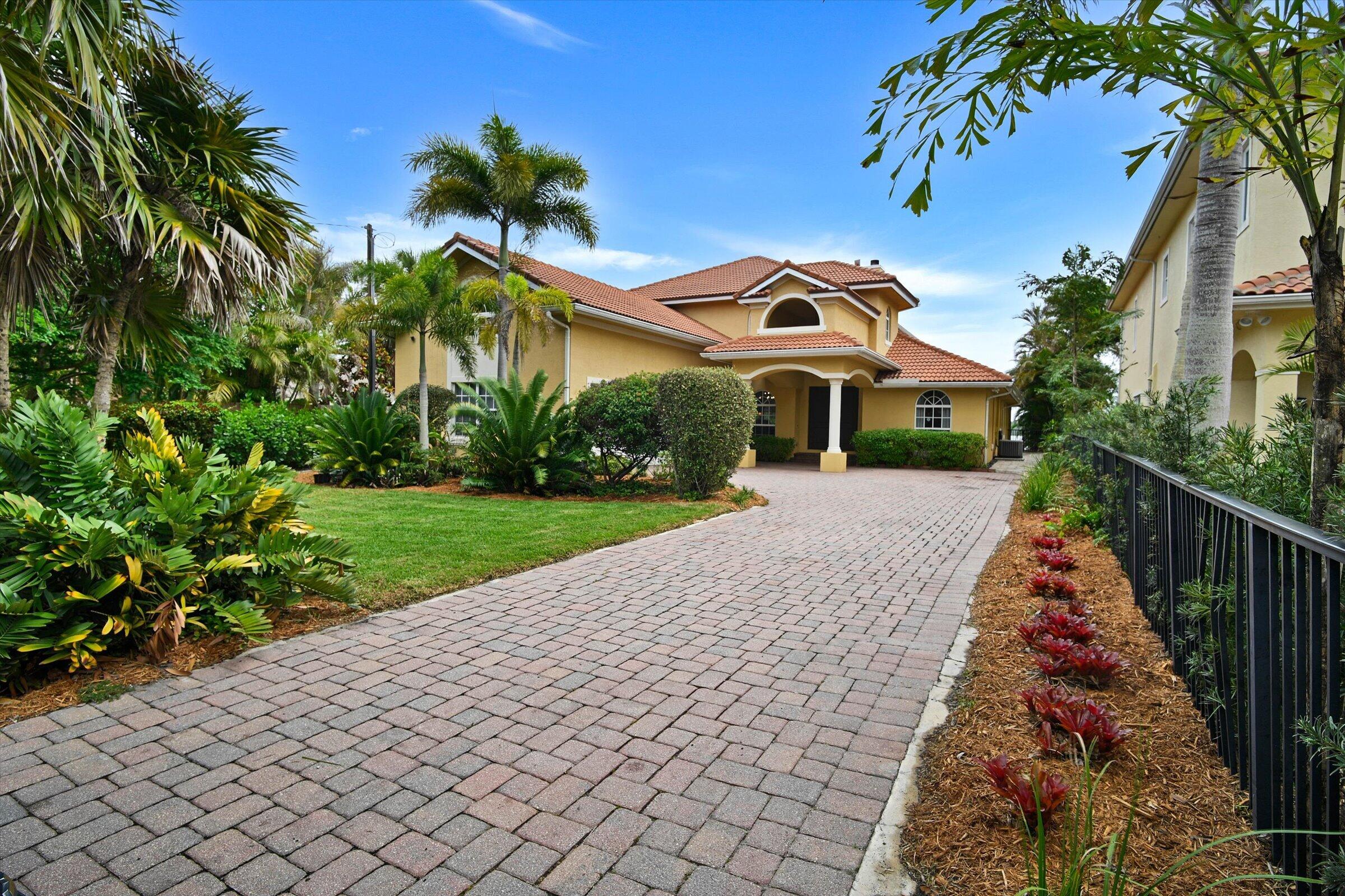 881 SE Saint Lucie Boulevard, Stuart, FL 34996, Stuart