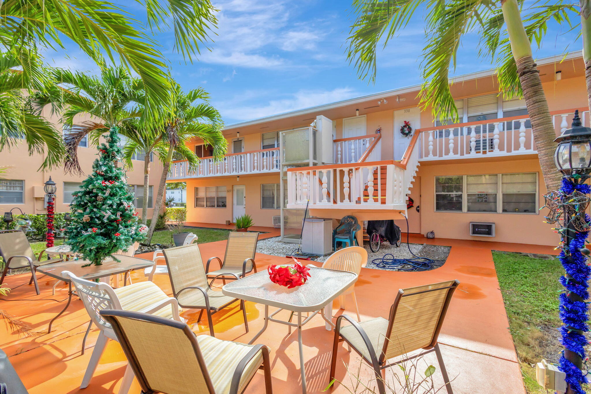 332 Sheffield N, West Palm Beach, FL 33417, West Palm Beach