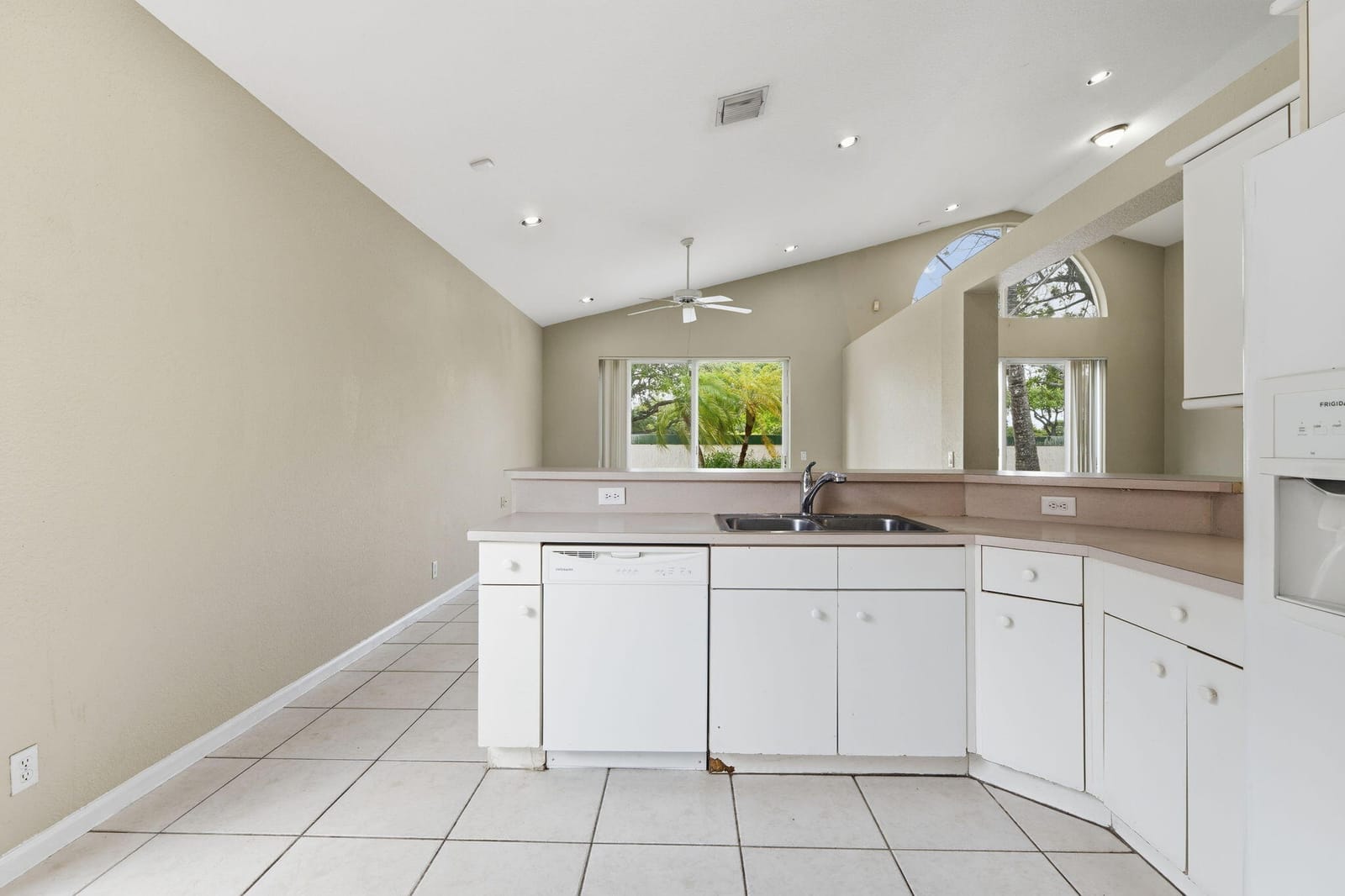 3401 NW 70th Avenue, Margate, FL 33063 photo 6