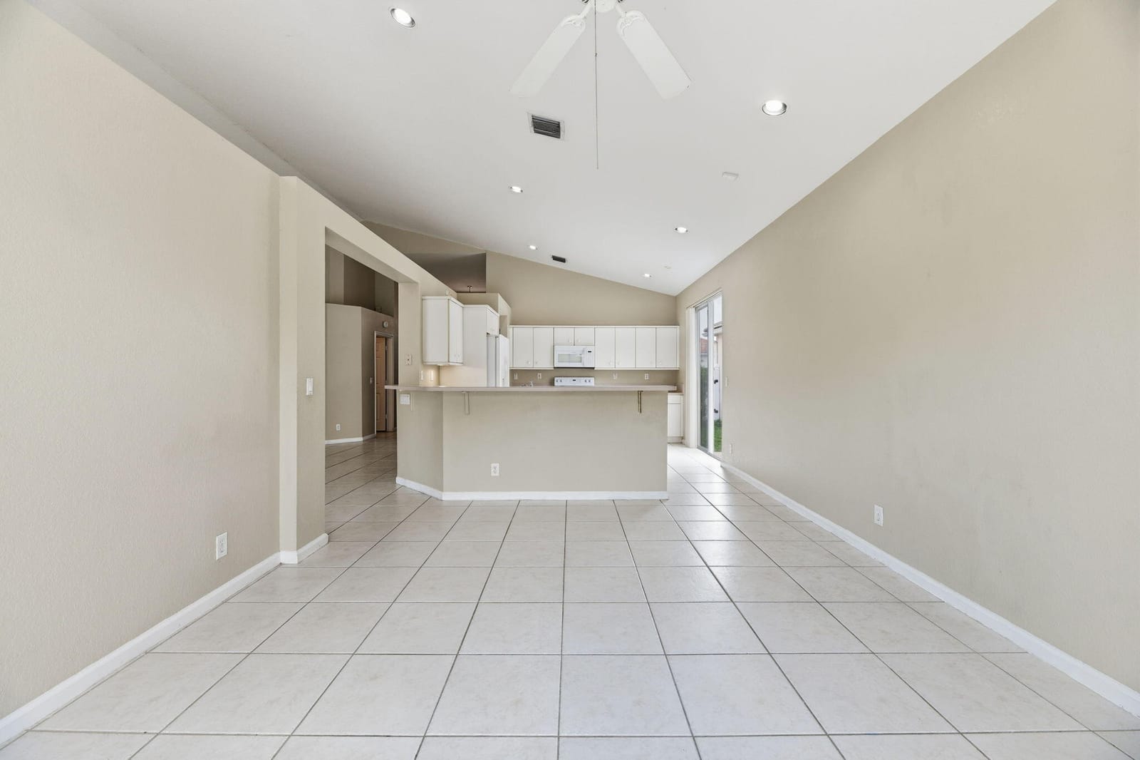 3401 NW 70th Avenue, Margate, FL 33063 photo 8