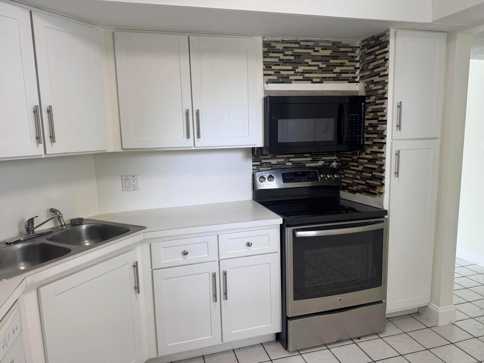6300 S Falls Cir Drive 314, Lauderhill, FL 33319 photo 17
