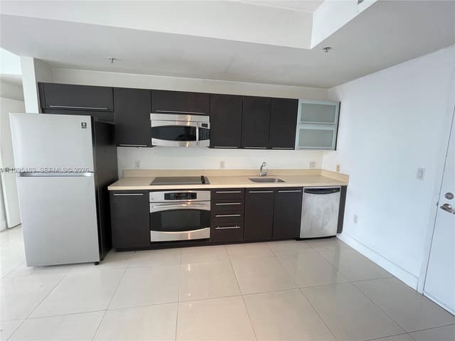 90 SW 3rd Street 1809, Miami, FL 33130